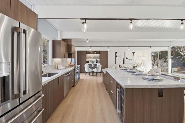 2275 Allegheny Way, San Mateo CA: https://media.crmls.org/mediaz/9eb779c1-4a43-47de-92ad-d11e145ec5f7.jpg