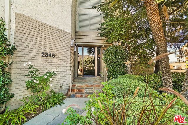 Image 3 for 2345 Roscomare Rd #405, Los Angeles, CA 90077