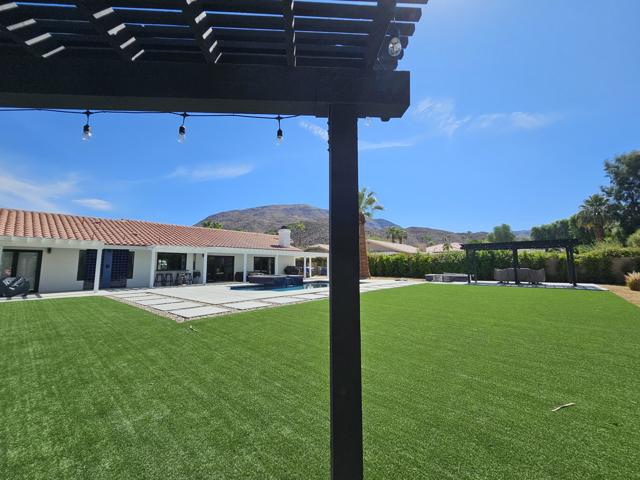 72278 Barbara Drive, Rancho Mirage CA: https://media.crmls.org/mediaz/9eb87756-e954-46eb-99fe-6a128b0bbc7f.jpg
