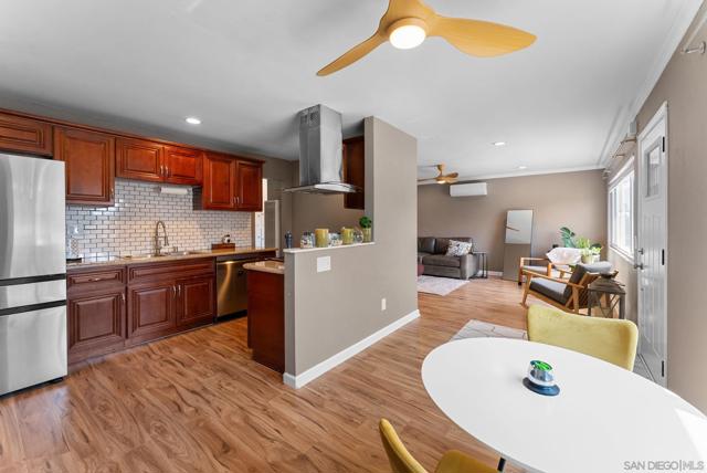 2542 Glebe Road, Lemon Grove CA: https://media.crmls.org/mediaz/9eb88c7b-b7b7-485f-9549-09857b51aa1b.jpg