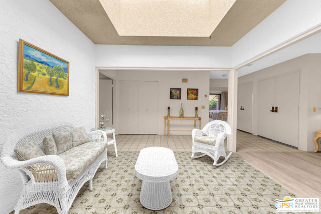 73283 Phoebe Court, Palm Desert CA: https://media.crmls.org/mediaz/9eb94ce5-73a3-4a6a-8bf7-f64ca5618cd1.jpg