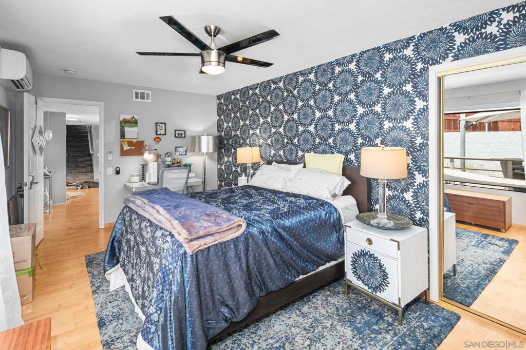 MLS #250032243SD image #29