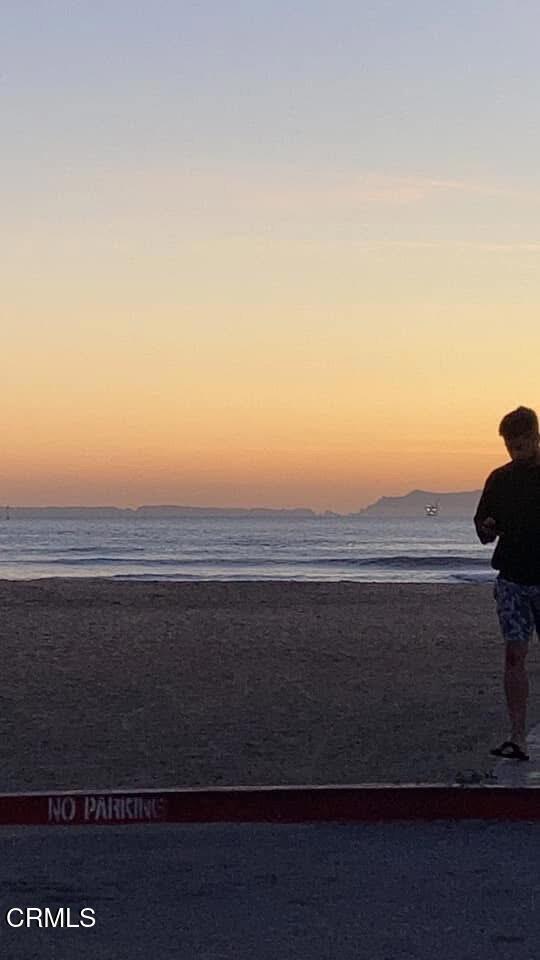 Detail Gallery Image 21 of 23 For 3661 Islander Walk, Oxnard,  CA 93035 - 3 Beds | 3/1 Baths