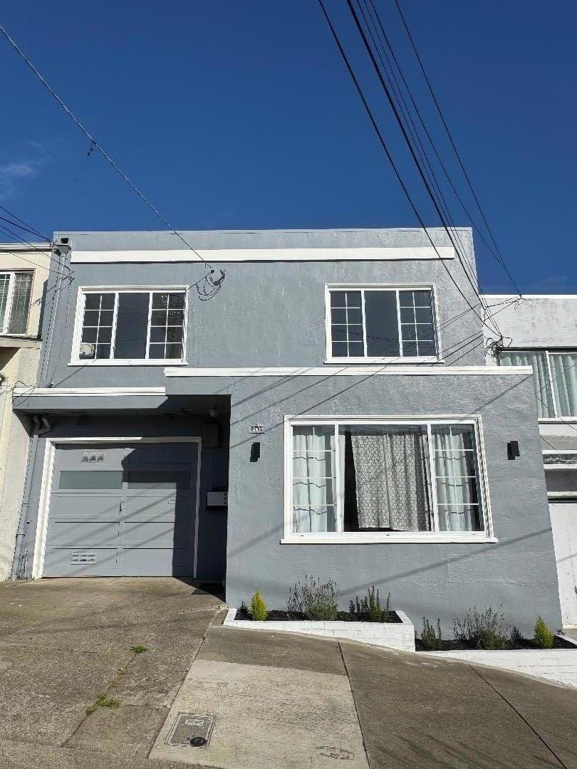 261 Wyandotte Avenue