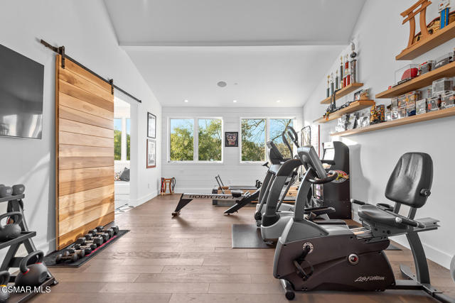 2443 Stafford Road, Lake Sherwood CA: https://media.crmls.org/mediaz/9ebb5a89-f258-4eed-b7fe-83d8fc931215.jpg