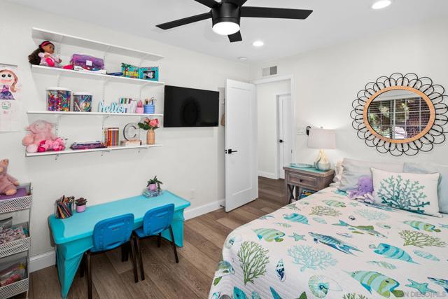 3458 Voyager Cir, San Diego CA: https://media.crmls.org/mediaz/9ebdf235-18a5-4fbf-b030-4cc6f078bbc4.jpg