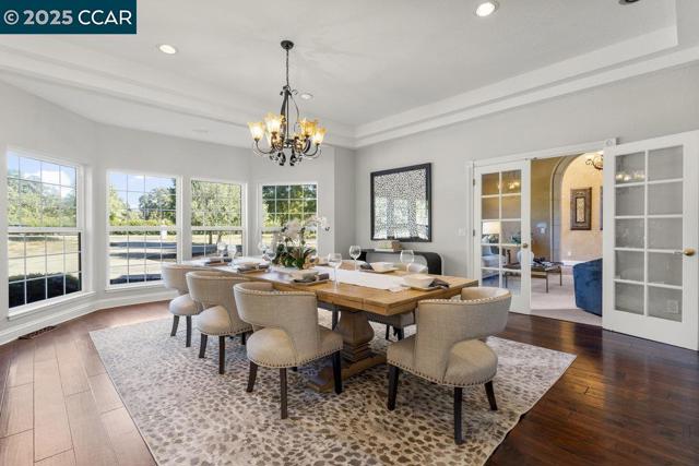 5655 Bruce Dr, San Ramon CA: https://media.crmls.org/mediaz/9ebf83f8-49e7-45c9-b67e-a713b67a3f64.jpg