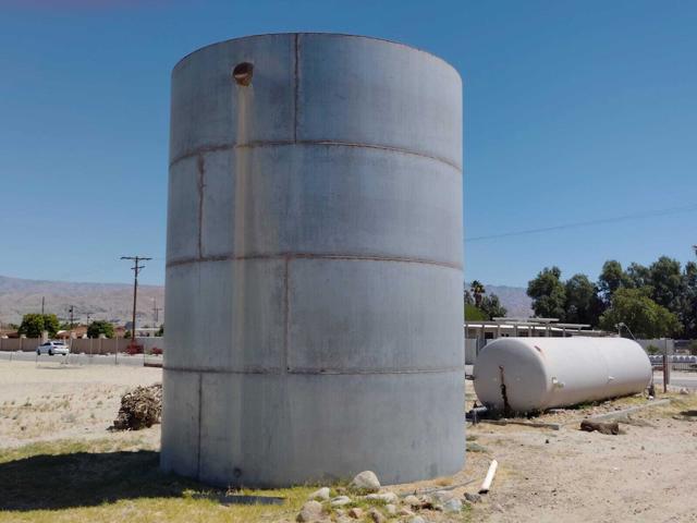 40 265 Galindo S Court, Indio CA: https://media.crmls.org/mediaz/9ebf9cb5-3bfa-4b2f-b3a7-e534fae004d8.jpg