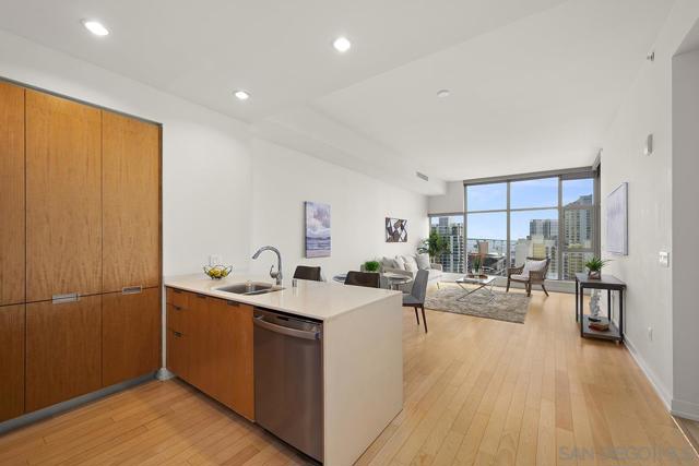 575 6th Avenue, San Diego CA: https://media.crmls.org/mediaz/9ec00d50-e7b4-46d5-8851-3cf668f26a58.jpg