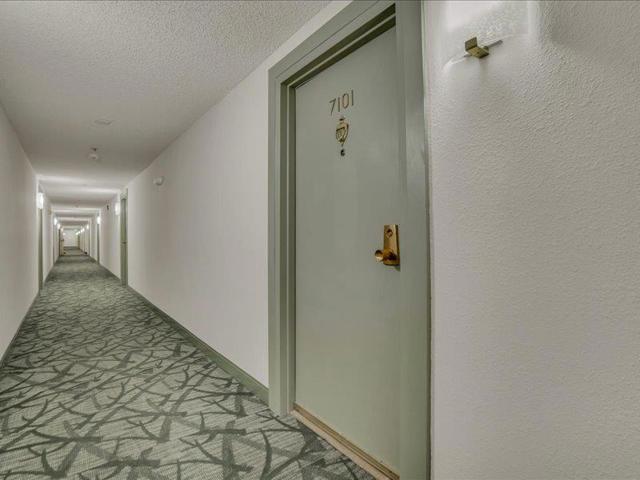 7101 Shelter Creek Lane, San Bruno CA: https://media.crmls.org/mediaz/9ec02a94-303e-4212-82af-33b3c737d41c.jpg