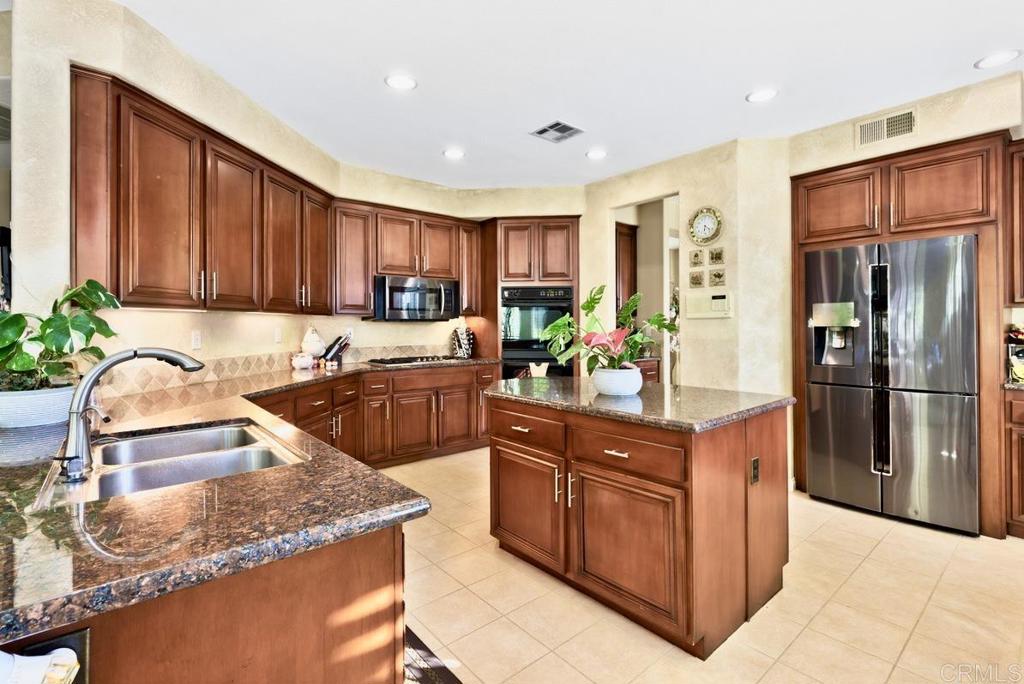 1747 Oriole Ct - photo 11
