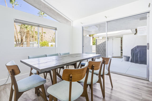 1890 S Navajo Drive, Palm Springs, CA 92264