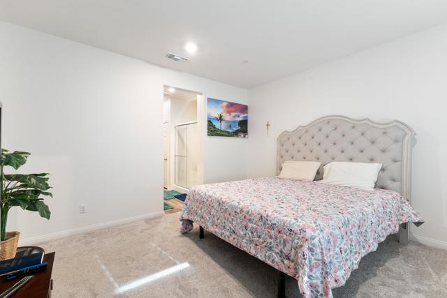 25709 Buckeye Meadow Lane, Homeland CA: https://media.crmls.org/mediaz/9ec0c8fe-7ba9-492a-98a6-bc38c87914fd.jpg