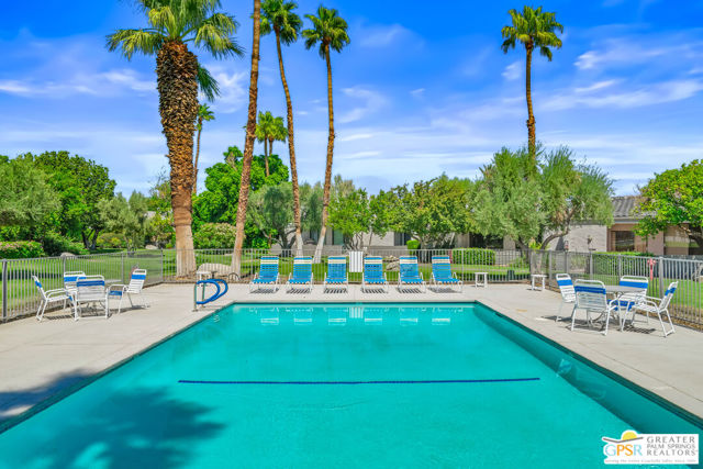 2602 N Whitewater Club Drive, Palm Springs CA: https://media.crmls.org/mediaz/9ec18c82-64b0-43c1-a8ba-b39f2215b95d.jpg