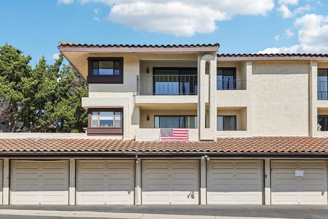 Detail Gallery Image 1 of 1 For 17607 Pomerado Rd #204,  San Diego,  CA 92128 - 2 Beds | 2 Baths