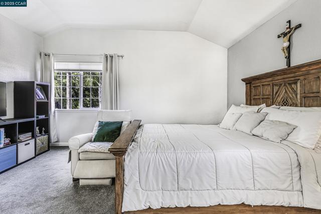 1795 Walnut Creek Dr, Santa Rosa CA: https://media.crmls.org/mediaz/9ec220f0-08a2-4ca7-8f1b-558f045df9af.jpg