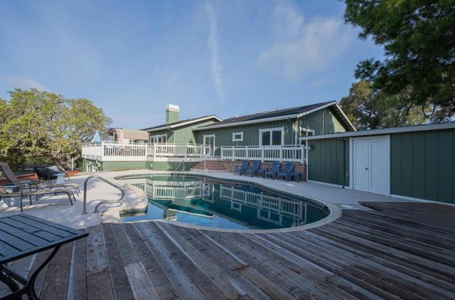 383 Corral De Tierra Road, Salinas CA: https://media.crmls.org/mediaz/9ec26807-d422-4ae6-bc03-810a385dcd9b.jpg