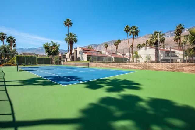 1344 Verano Drive, Palm Springs CA: https://media.crmls.org/mediaz/9ec27a15-c0a5-42d8-be79-71fa85416970.jpg