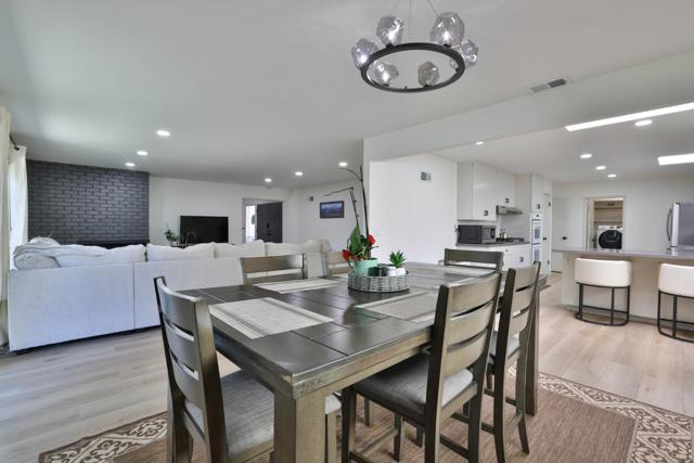 1777 Dahill Lane, Hayward CA: https://media.crmls.org/mediaz/9ec27c3f-45b8-4634-b9f4-6696cee9586f.jpg