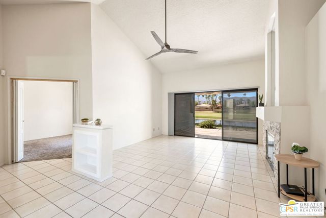 41387 Princeville Lane, Palm Desert CA: https://media.crmls.org/mediaz/9ec2fcdf-cb4d-4bc9-9adf-fb5a9d8f11a9.jpg