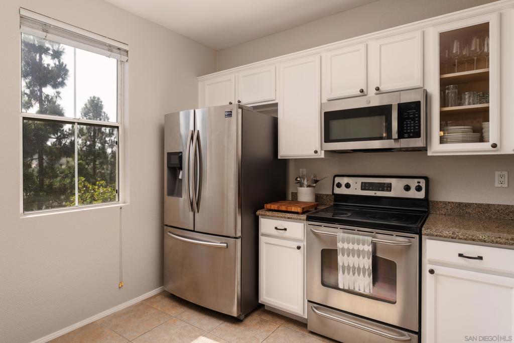 3825 Elijah Ct - photo 11