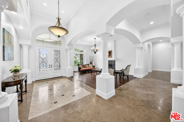 Image 4 of 28 For 1660 Alamitos Circle