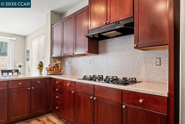2762 St Andrews Dr, Brentwood CA: https://media.crmls.org/mediaz/9ec58704-8569-4b86-8e45-9814b2cefab6.jpg