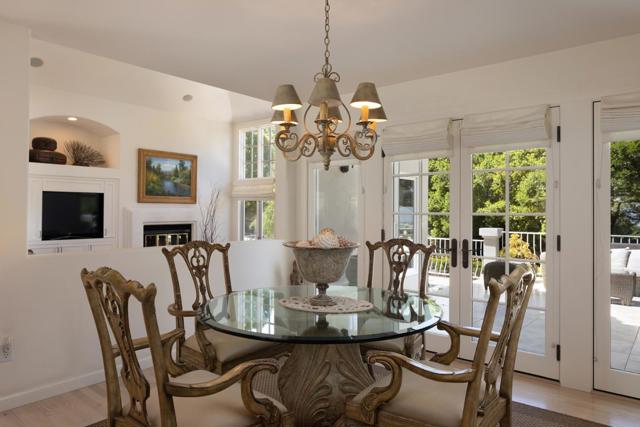 26048 Paseo Del Sur, Monterey CA: https://media.crmls.org/mediaz/9ec5e2eb-6073-462b-9f31-7d51972da481.jpg