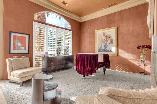 Image 7 of 96 For 42780 Caballeros Drive