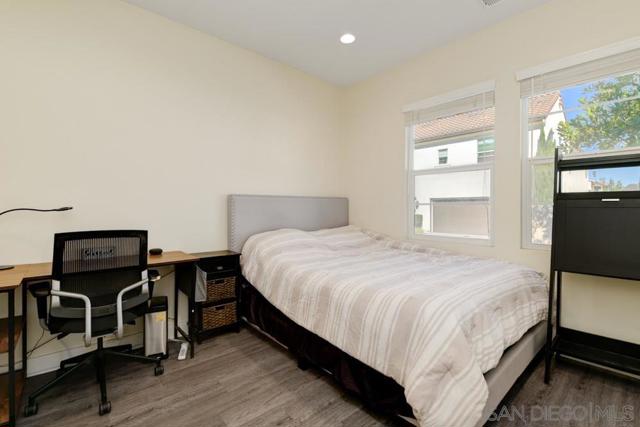 4314 Star Path Way, Oceanside CA: https://media.crmls.org/mediaz/9ec69a4a-ee51-4756-9a46-ee30e1e6a25e.jpg