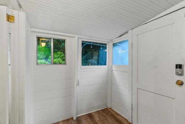 186 Saint Bernard Street, Santa Cruz CA: https://media.crmls.org/mediaz/9ec6bbfc-83e7-4d81-a03f-956bf0760a44.jpg