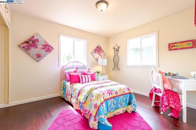 27895 Bruno St, Hayward CA: https://media.crmls.org/mediaz/9ec726d2-daa7-4867-b838-21ec63dff31a.jpg