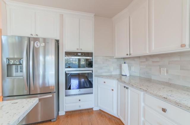8631 Woodland Heights Court, Salinas CA: https://media.crmls.org/mediaz/9ec78bff-54c8-41a7-b6d7-1dc952d5e774.jpg