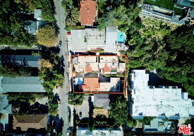 1238 Larrabee Street photo 13