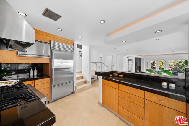 3111 Belden Drive, Los Angeles CA: https://media.crmls.org/mediaz/9ec8cdbb-357d-4cba-9773-e6a20dbc7bc0.jpg