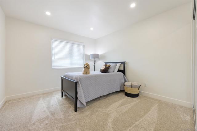1547 Point Dume, Chula Vista CA: https://media.crmls.org/mediaz/9eca2a6d-ff55-4277-b90e-c1a3367694fd.jpg