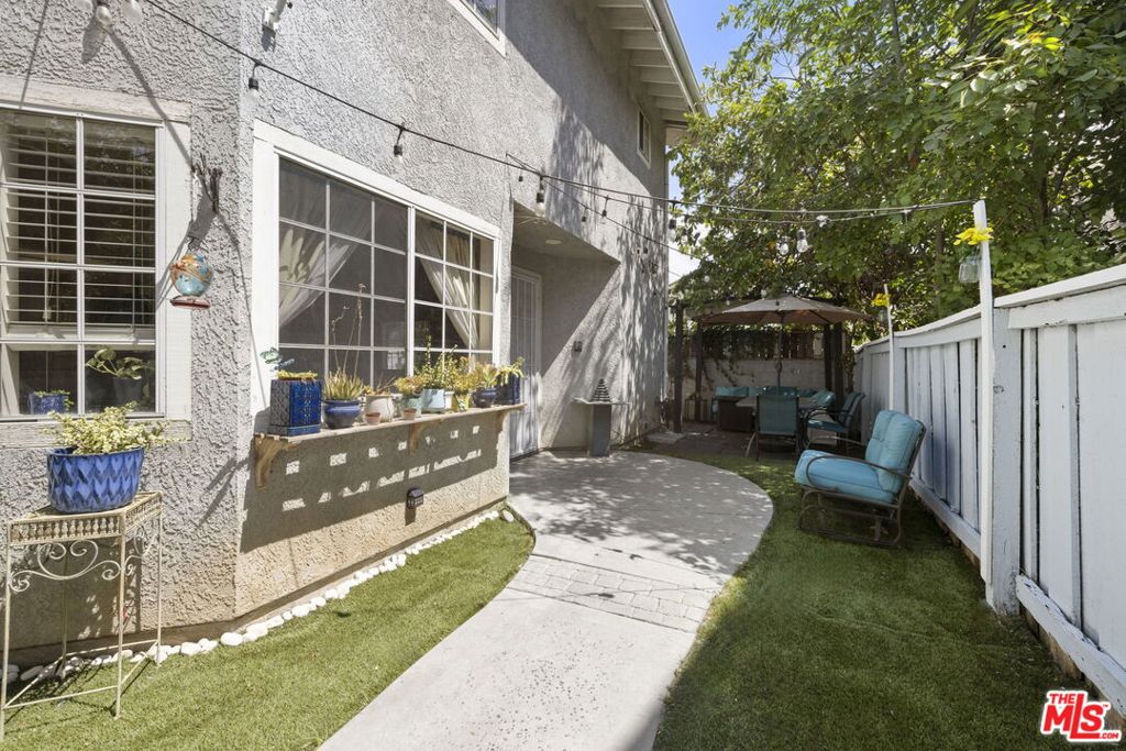 9Ecb8D17 4D08 45F5 9A5A 85E886Cce95B 18987 Gault Street, Reseda, Ca 91335 &Lt;Span Style='BackgroundColor:transparent;Padding:0Px;'&Gt; &Lt;Small&Gt; &Lt;I&Gt; &Lt;/I&Gt; &Lt;/Small&Gt;&Lt;/Span&Gt;