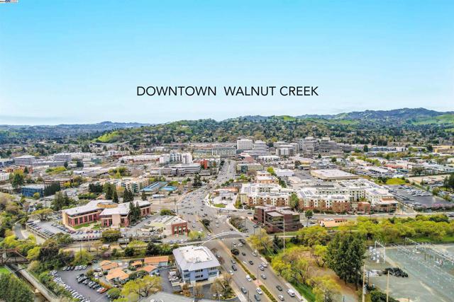 2562 Walnut Blvd, Walnut Creek CA: https://media.crmls.org/mediaz/9ecba743-0b49-4bbb-b243-d2c2b65eae7b.jpg