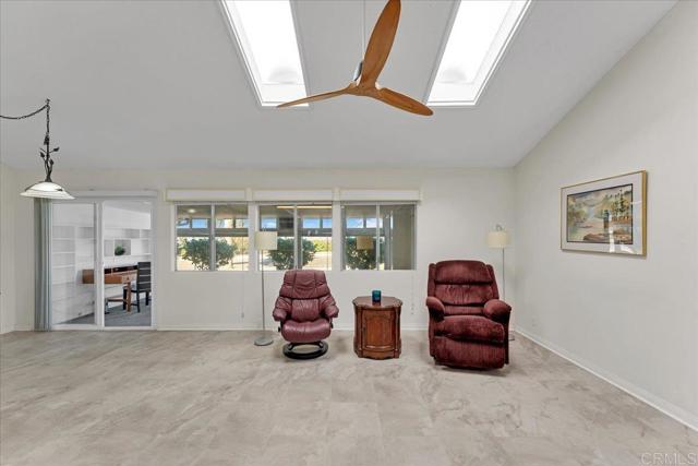 Detail Gallery Image 10 of 44 For 3685 Vista Campana N 56, Oceanside,  CA 92057 - 3 Beds | 2 Baths
