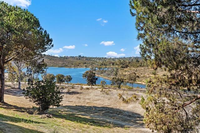 5712 Baltimore Drive, La Mesa CA: https://media.crmls.org/mediaz/9ecccbf9-02b9-4da9-a7c5-c5d1b9622cc1.jpg