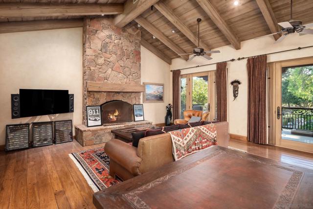 17535 Los Morros, Rancho Santa Fe CA: https://media.crmls.org/mediaz/9ecd9d58-811c-4d9a-a188-4403dfe3fcb2.jpg