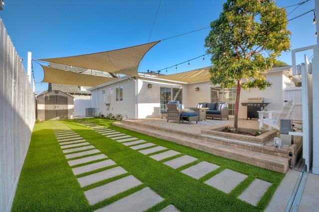 1221 4th St, San Diego CA: https://media.crmls.org/mediaz/9ece4f7f-3d44-4c80-b82c-3ac7fa8ccd3c.jpg
