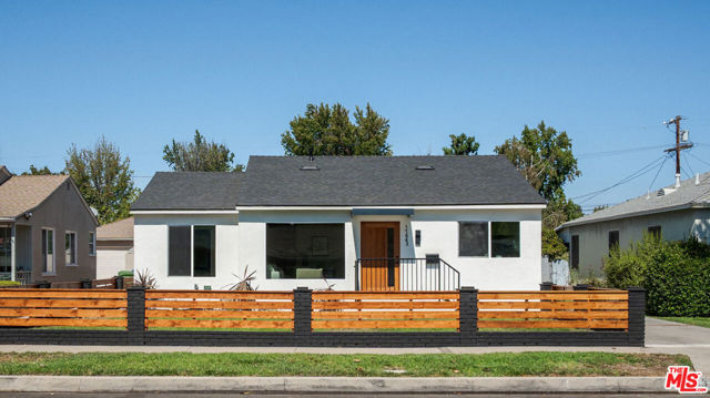 17643 Haynes Street photo 3