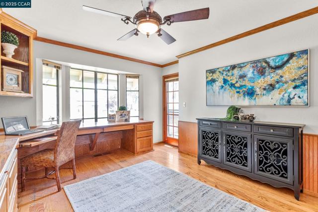 109 Bria Ct, Walnut Creek CA: https://media.crmls.org/mediaz/9ecec6a8-d9cb-4fde-b676-0fd22a8679ab.jpg
