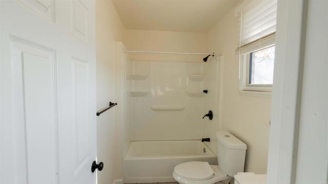 Detail Gallery Image 7 of 15 For 220 E Avenue P2, Palmdale,  CA 93350 - 2 Beds | 2 Baths