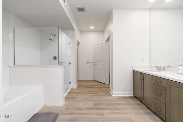 Detail Gallery Image 25 of 31 For 2850 Wagon Wheel Rd #402,  Oxnard,  CA 93036 - 3 Beds | 2/1 Baths