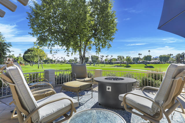 209 Bouquet Canyon Drive, Palm Desert, CA 92211