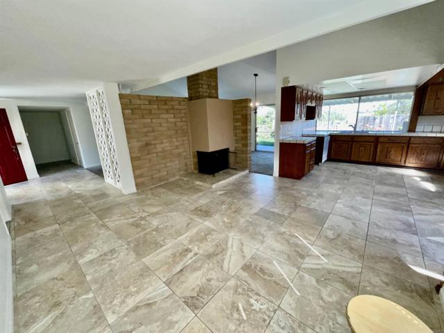 Detail Gallery Image 20 of 49 For 3128 Governor Dr, San Diego,  CA 92122 - 4 Beds | 2 Baths
