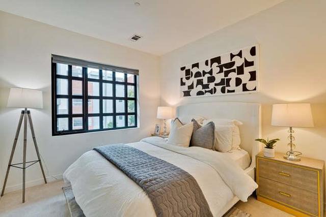 815 Tennessee Street, San Francisco CA: https://media.crmls.org/mediaz/9ed2c1fc-1a08-4dc8-bc19-89bd1b545527.jpg