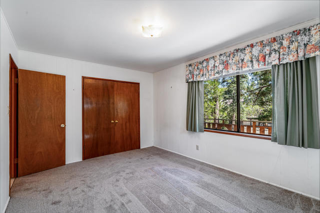 52551 Pine Ridge Road, Idyllwild CA: https://media.crmls.org/mediaz/9ed31383-fc8c-4afc-b4a7-1ac2f75978bd.jpg